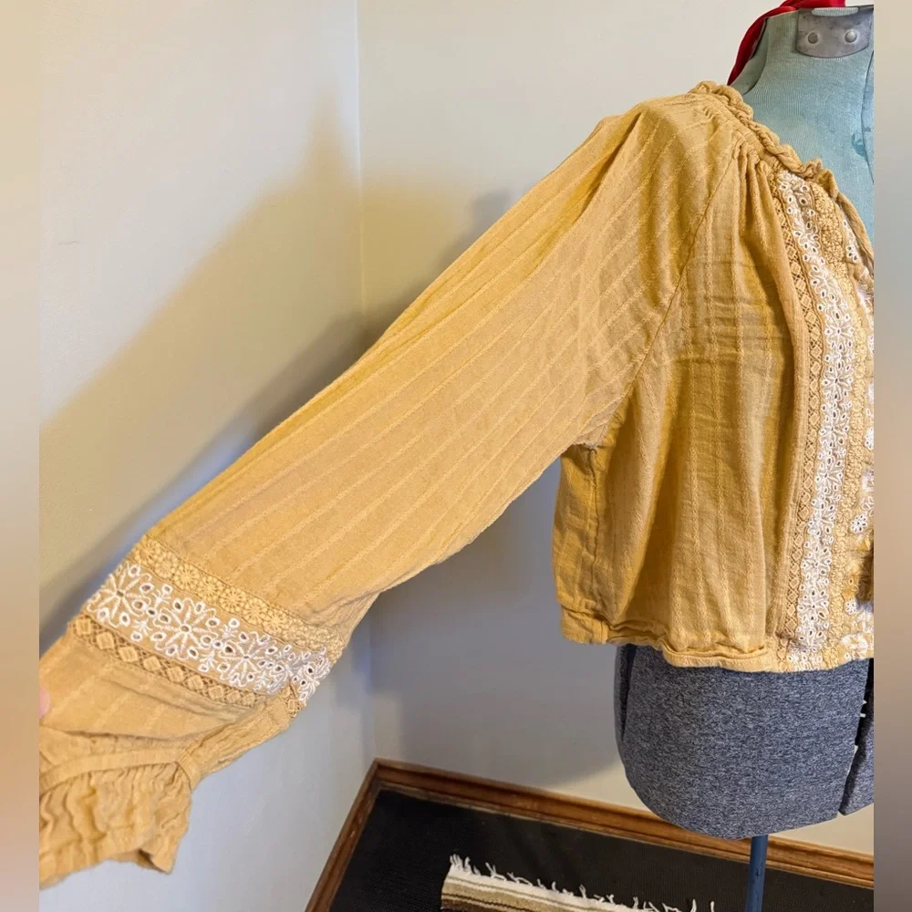 American Eagle Boho blouse - Picture 2 of 5